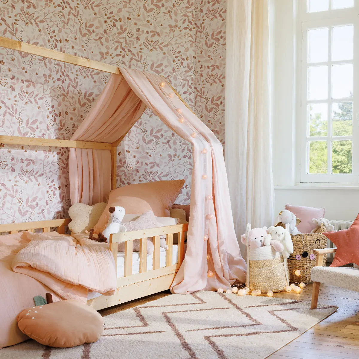Cama intantil tipo cabaña Bosco che admosfera febrero