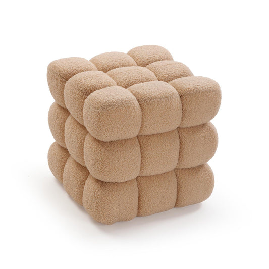 PUF CUADRADO EN BORREGUITO BEIGE HARNETT VERSA 2026 JUNIO