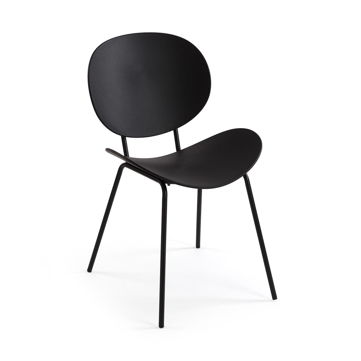 SILLA NEKO EN COLOR NEGRO VERSA 2026 JUNIO