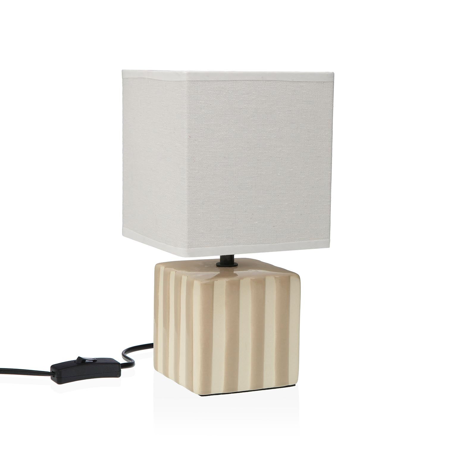 LAMPARA RAYAS BEIGE VERSA 2026 JUNIO